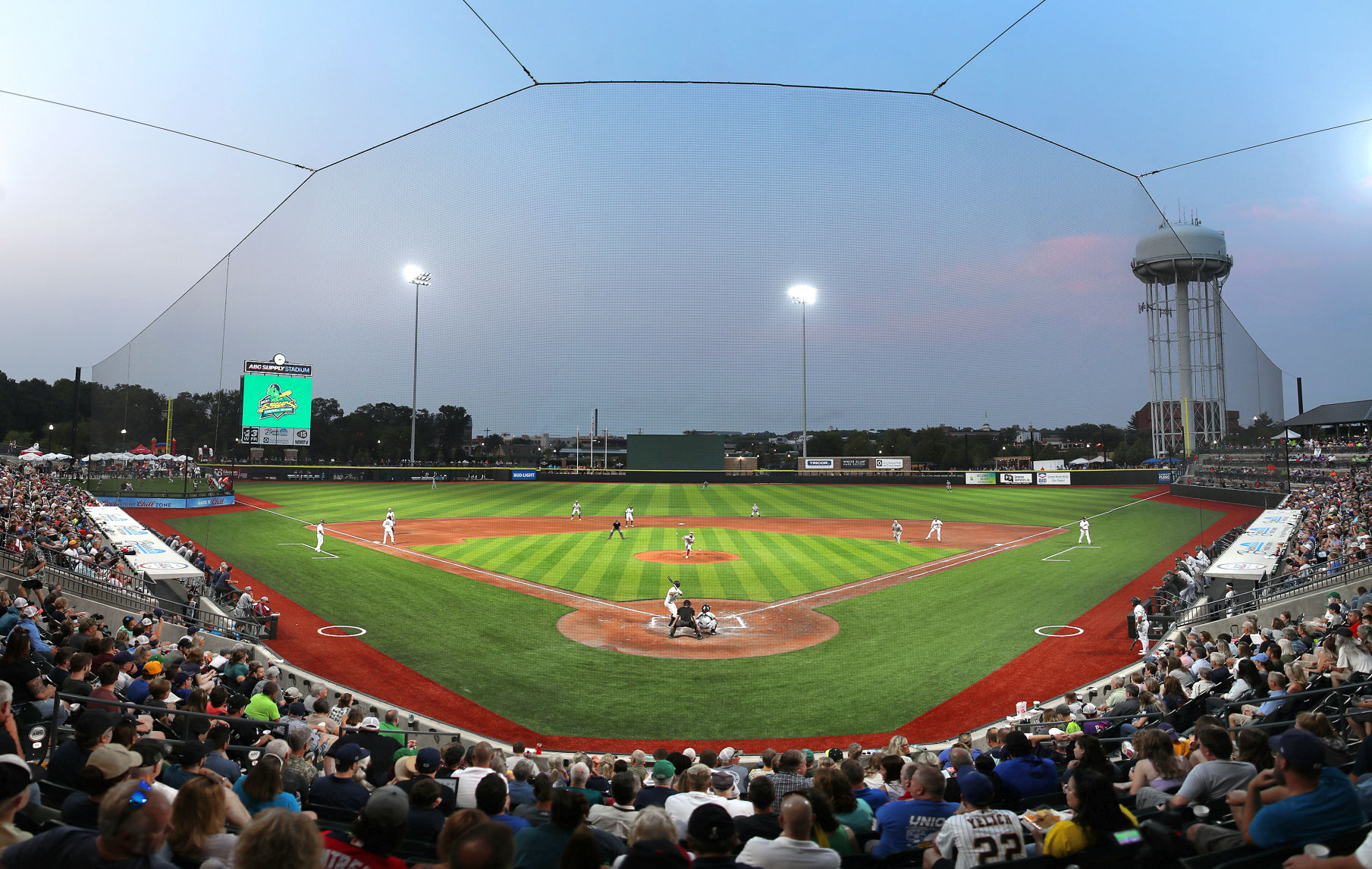 JVG_210804_STADIUM